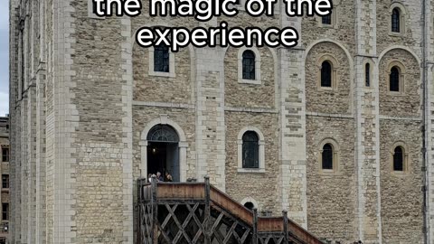 London's Top 2 Crown Jewels | Tower of London & Buckingham Palace | Dreamscape Explorations