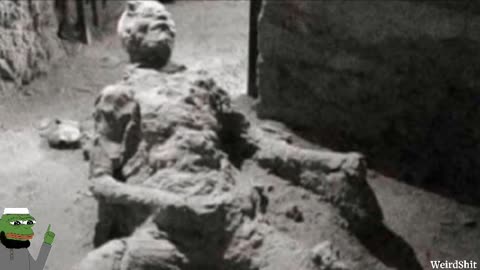 This Image Of A Man Preserved At Pompeii Has Gone Viral For Obvious Reasons!