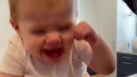Super Cute Baby's Reaction on Head Massage !