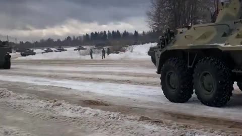 #UsaRussiaWar #Ukraine Russians on the move near Sumy