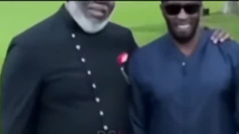 T.D JAKES BECOMES THE BEACON OF APOSTASY OF OTHER CHURCHES.