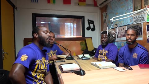 CAPTAIN LEMUEL TURNS ON THE HEAT ON YOUTH RADIO ST MARTIN