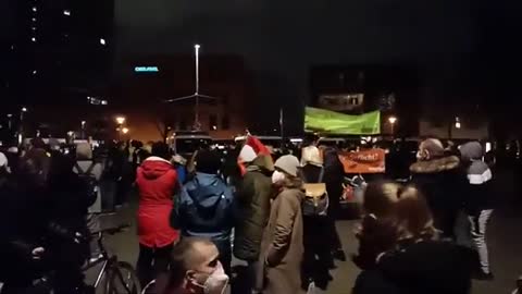 Hannover Steht Auf # Linden Nord (4/4) - Fuck Their Mandates And Restrictions - #Germany