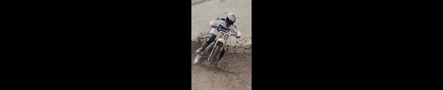 Dirt Bike Stunt Riding