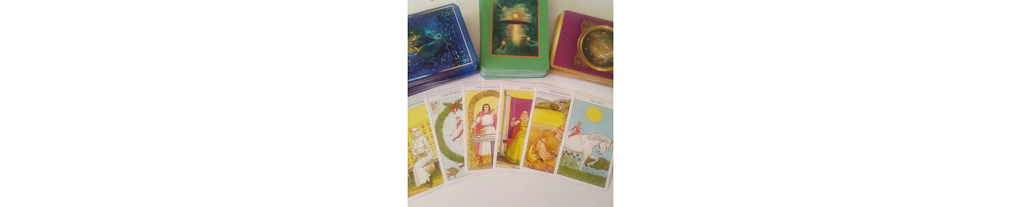 PRETTY TAROT Readings & Predictions