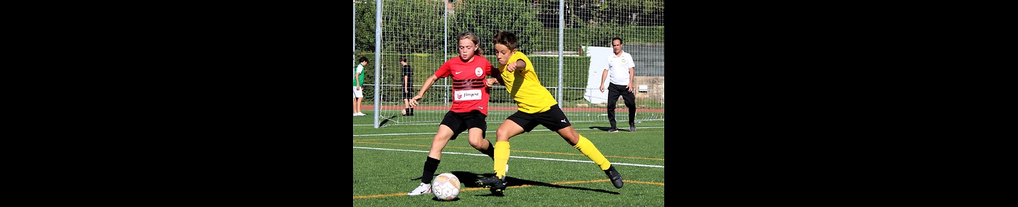 Girl to Pro-Football(Soccer)