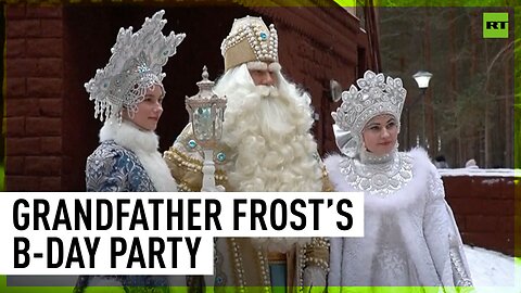 Ho-ho-ho, merry... b-day? | Russian Santa celebrates his birthday