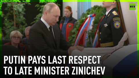 Putin pays last respects to late emergencies minister, Evgeny Zinichev