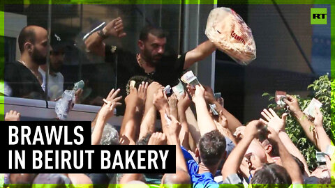 Beirut bakery swarmed amid flour shortage