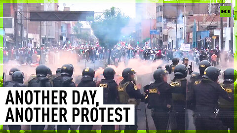 Tense anti-govt clashes in Peru