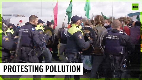 'Our govt isn't doing enough' | XR activists invade Eindhoven Airport