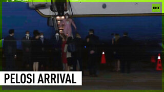Nancy Pelosi gets off plane after landing in Taiwan
