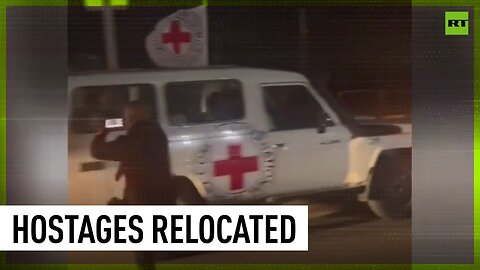 Hostages cross border at Rafah into Egypt with Red Cross | EXCLUSIVE FOOTAGE