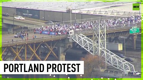 Striking teachers shut down major bridge in Oregon