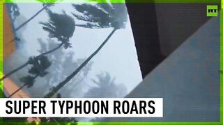 Powerful typhoon bashes Philippines