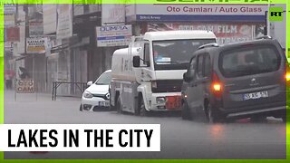 Record-breaking rainfall floods Turkish streets