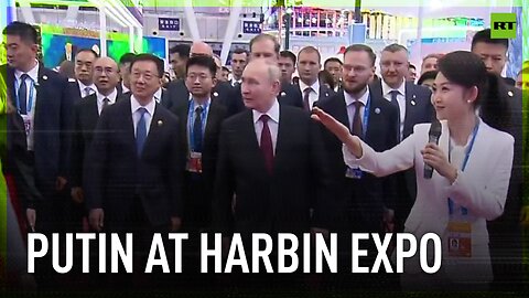 Putin visits exhibition in Harbin