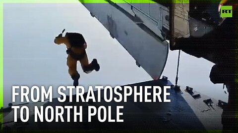 Three Russians first in the world to jump from stratosphere to North Pole