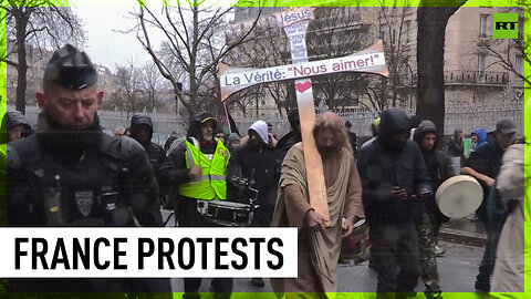 Protesters march against pension reform in Paris and Lyon