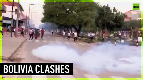 Tear gas deployed during protest over census in Bolivia’s Santa Cruz