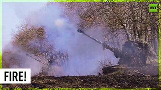 Russian howitzers fire at Ukrainian Army positions