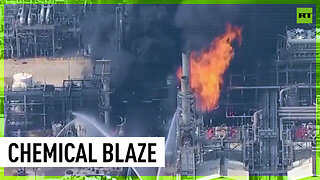 Huge inferno engulfs chemical plant in Texas