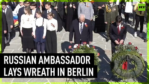 Russian ambassador lays wreath at Soviet War Memorial in Berlin