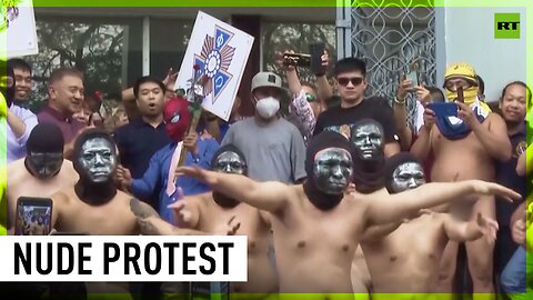 Naked frat boys protest against constitutional reform in Philippines