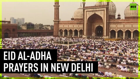 Hundreds gather in New Delhi for Eid al-Adha prayers