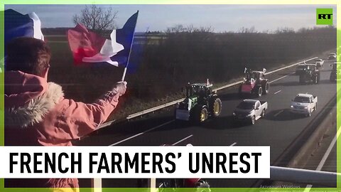 French farmers' protest continues despite vow by Paris to prioritize agriculture