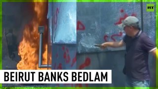 Depositors smash Lebanese banks demanding their money back