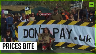 ‘Don’t pay energy bills’: Londoners strike against soaring prices