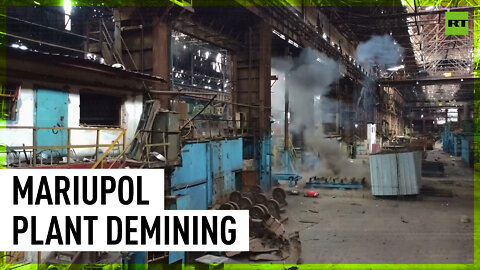 Sapper team filmed demining Mariupol plant