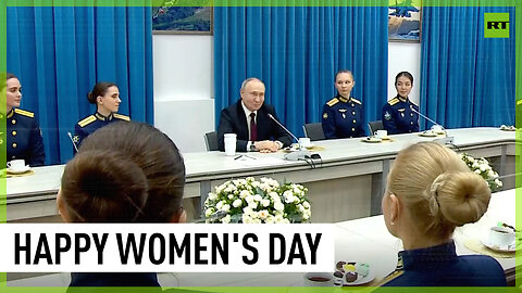 Putin congratulates female Aviation School graduates on International Women's Day