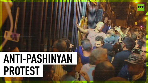 Armenian protesters demand PM Pashinyan's resignation