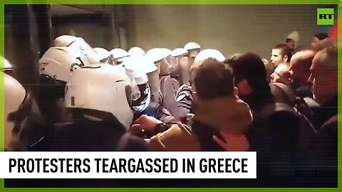 Police use tear gas against protesters in Larissa, Greece