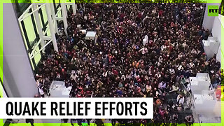 Volunteers flock to Istanbul airport to join earthquake aid effort