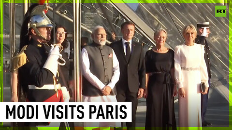 Indian PM Modi arrives at Louvre for banquet with Macron