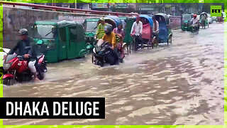 Heavy rains swamp streets of Bangladesh
