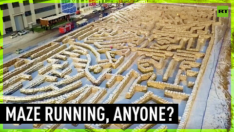 Straw bale maze hits Guinness record in Chinese province