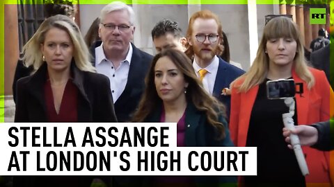 Assange's wife arrives at London's High Court