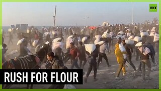 Gaza food crisis causes Palestinian rush to get flour