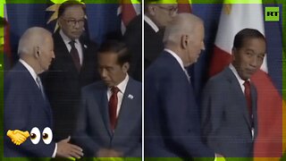 UNEXPECTED: Biden’s handshake takes Indonesian president by surprise