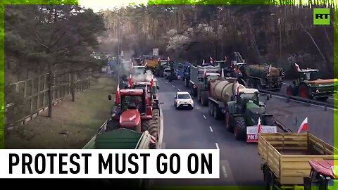 Polish farmers block German crossings with tractors