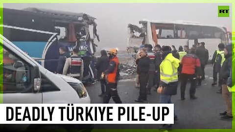 Highway pile-up in Türkiye results in 10 dead and dozens injured