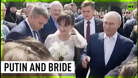 Putin takes picture with bride in Kronstadt