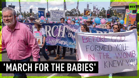Anti-abortion protest met with opposing rally in Melbourne