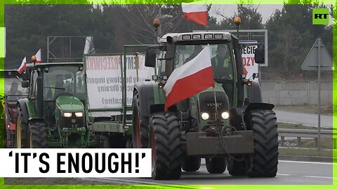 Protest against Ukrainian imports | Polish farmers block Katowice Airport