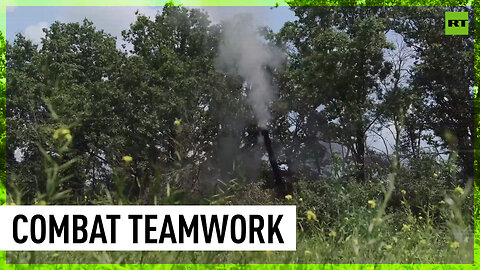 Russian artillerymen conduct strikes on Ukrainian battery