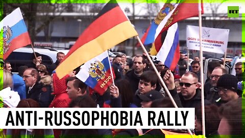 Hundreds join rally against Russophobia in Stuttgart